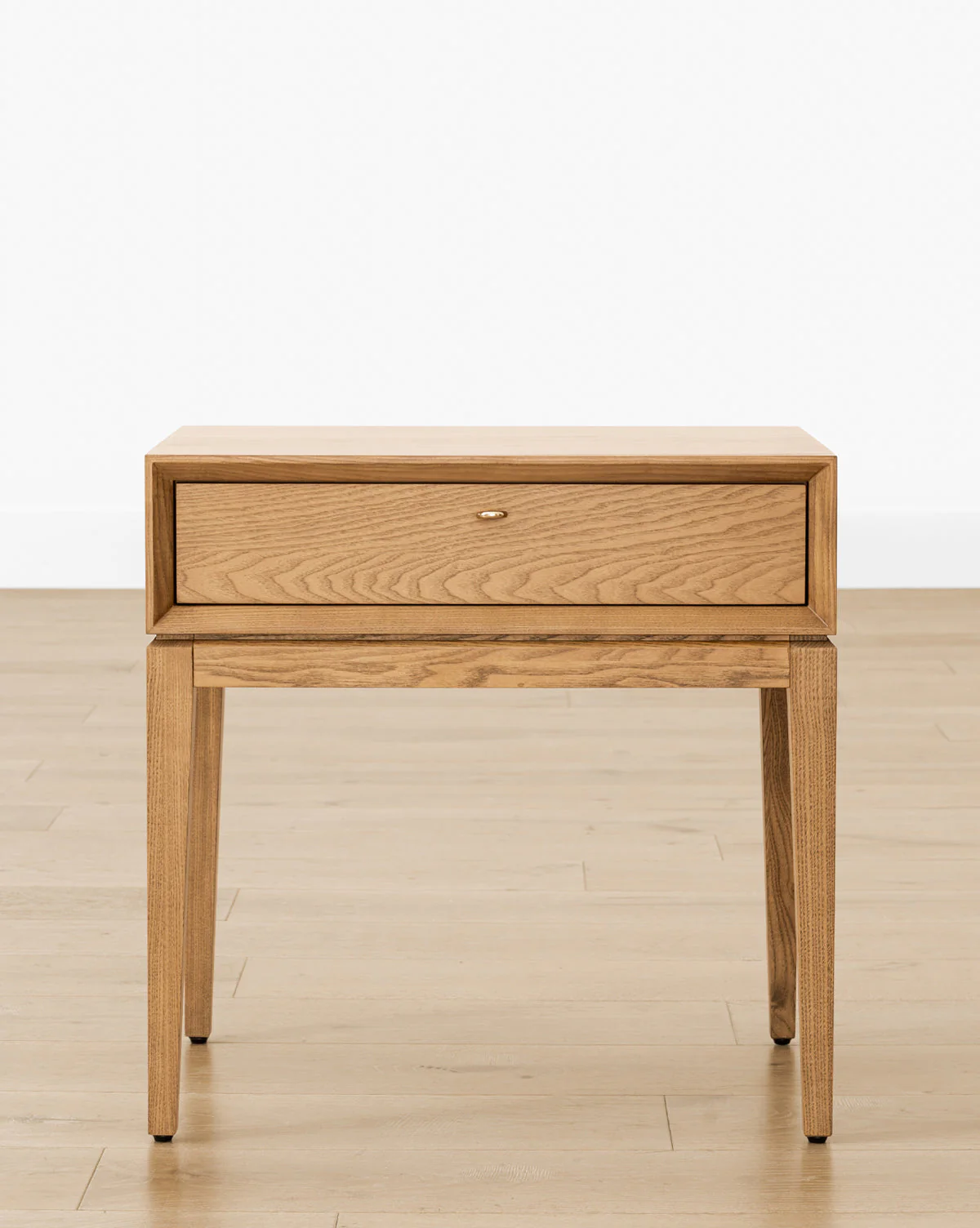Classic Solid Oak Nightstand with Full-Extension Drawer for Bedroom